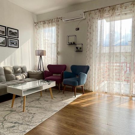 شقة 21° Bs Pazari City Center Comfort تيرانا المظهر الخارجي الصورة