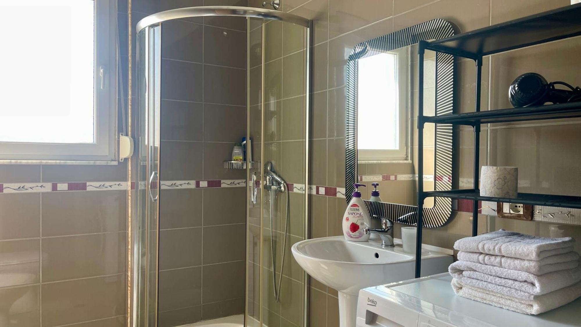 شقة 21° Bs Pazari City Center Comfort تيرانا المظهر الخارجي الصورة